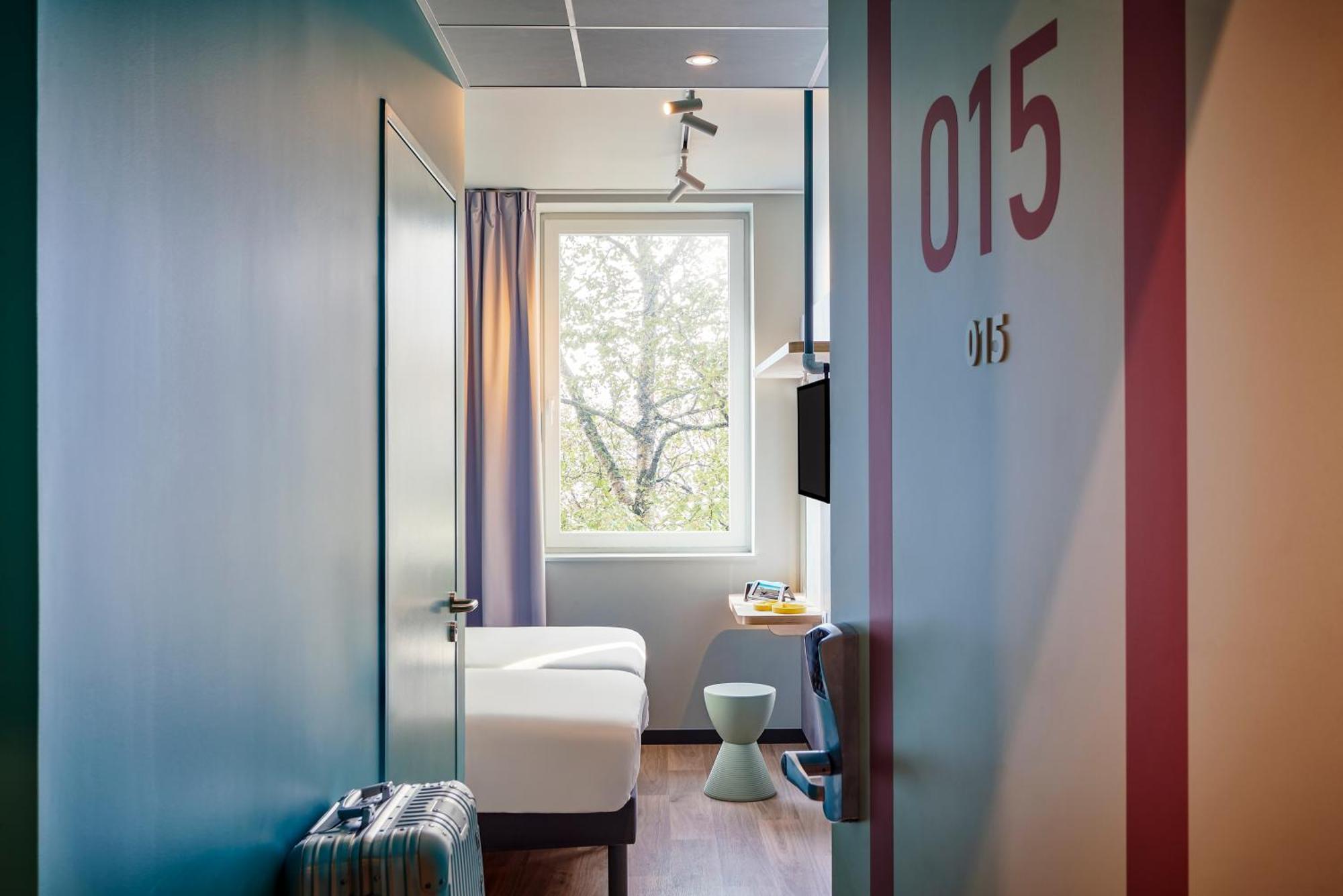 ibis budget Nantes Ouest Couëron Buitenkant foto